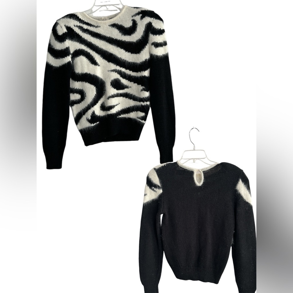 Vintage 80s Jennifer Moore Angora sweater